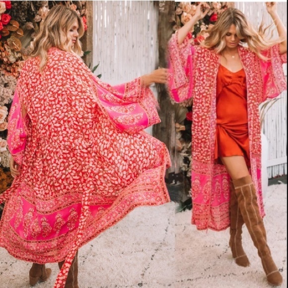 TheBoldBohemian Other - 5⭐️ FAV BESTSELLER Coral Red Delirium Kimono Robe